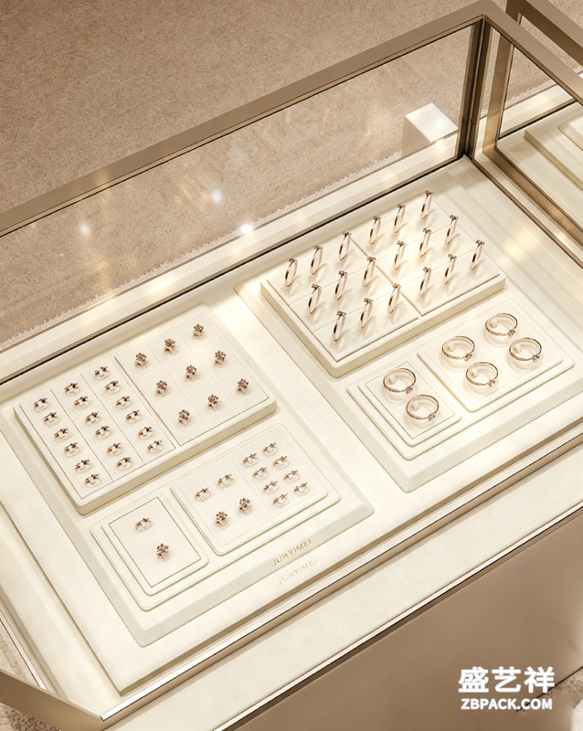 米白超纤多格戒指展示托盘TP22 | Cream Microfiber Multi-Slot Ring Display Tray TP22 - 细节图4